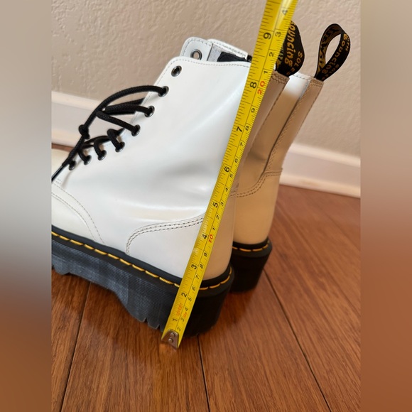 SOLD⚫️Doc Dr. Martens Jadon Women's Size 7 Smooth Leather Platform White Boots - Picture 10 of 12